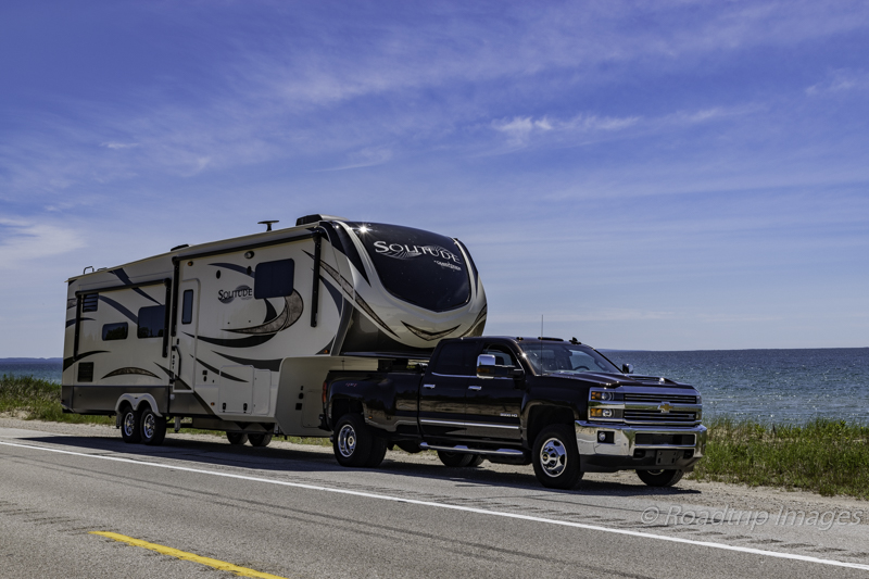 5th Wheel Towing - How Much Truck Do You Need? - Roadtrip Images